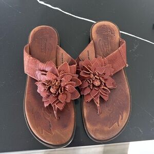 Born Brown Leather Floral Boho Sandals Comfort Cottagecore Festival Earthy